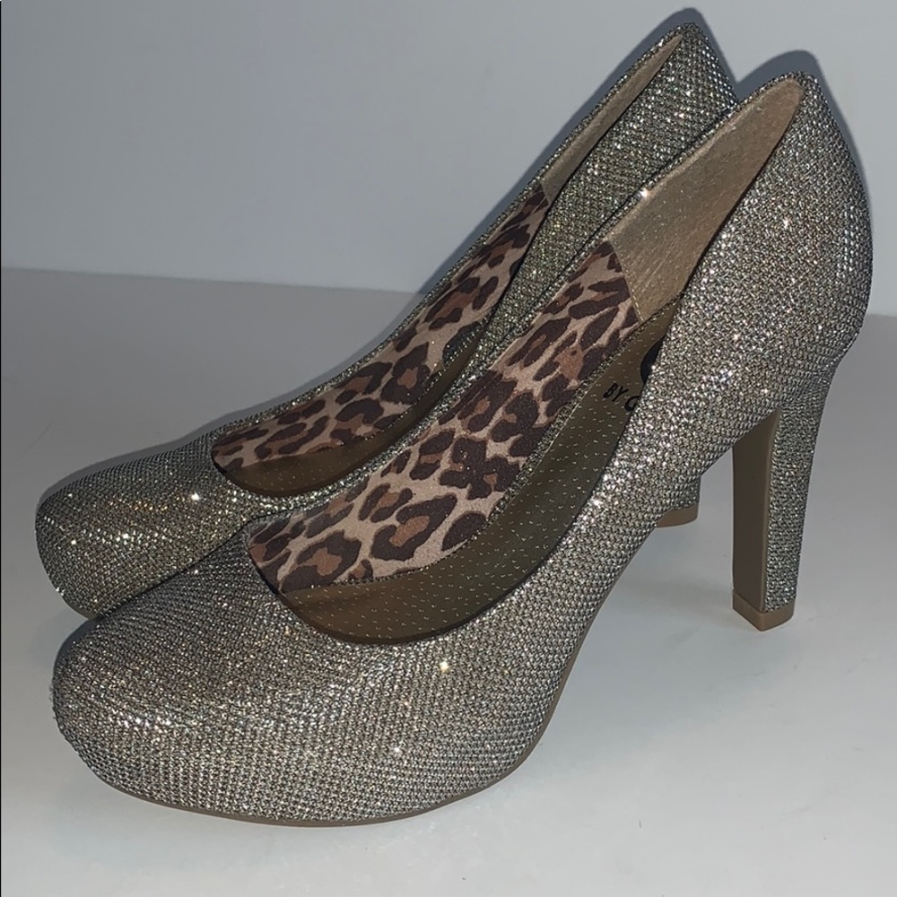 Guess Gold Sparkle Heels- Worn Once - Picture 3 of 10